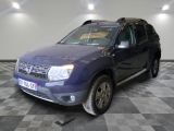 la photo d'une voiture bleue garée dans un garage