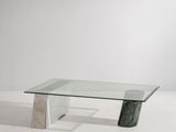 une photo d'une table en verre avec un piètement en marbre et un plateau en verre