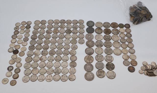 Lot de pièces de monnaies en argent : 82 pièces de 10 Francs Turi...