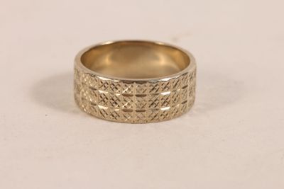 Bague anneau en or gris 750 ‰ décor gravé géométrique. - Photo 1