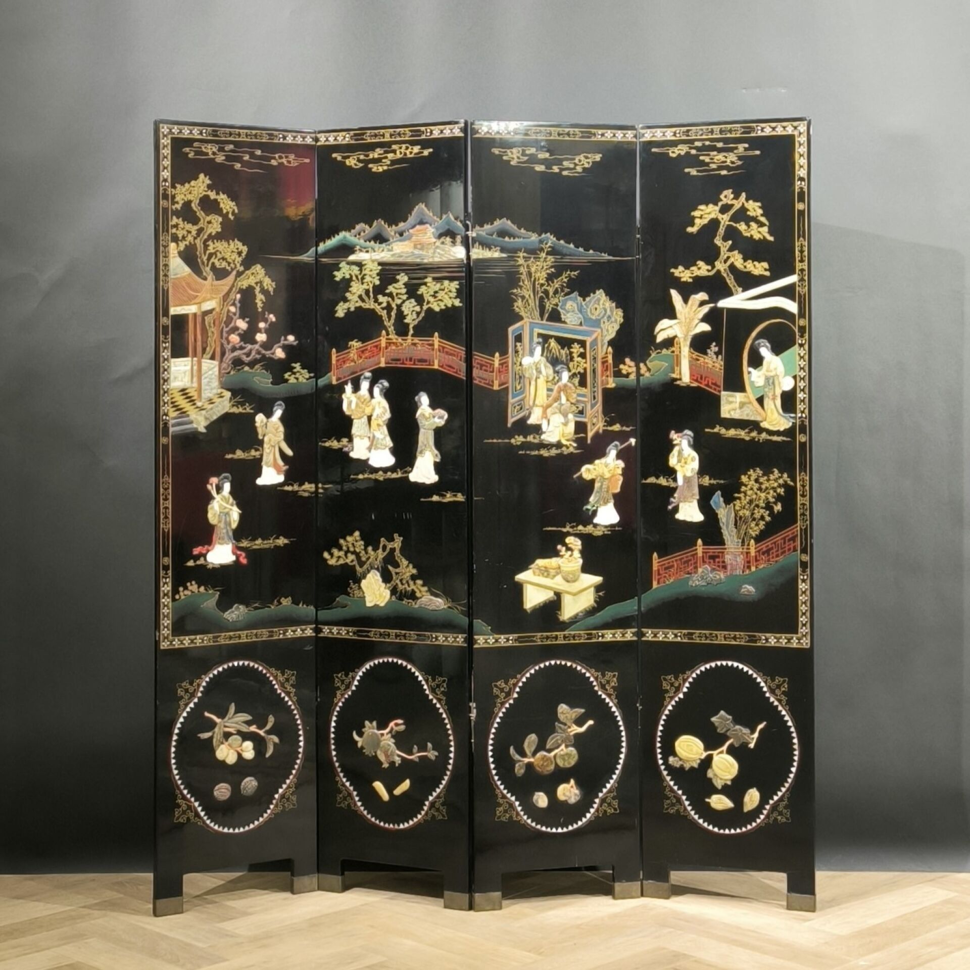 Objets d'art & Curiosités