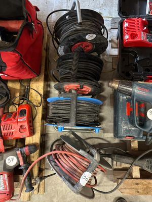 a lot of tools that are sitting on a pallet