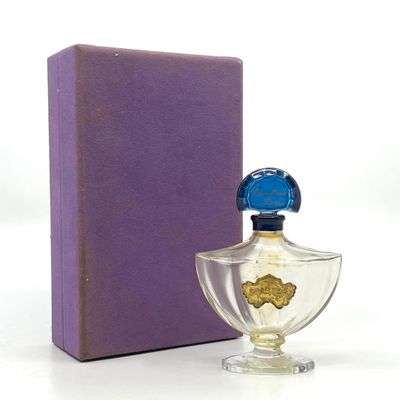 GUERLAIN. Flacon Shalimar en verre moulé.