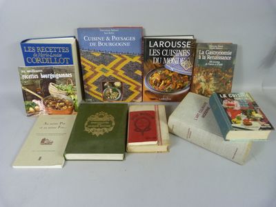 Réunion d'ouvrages sur l'art culinaire, cuisine du monde, re…
