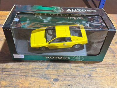 MODELE REDUIT LOTUS ESPRIT TYPE 79 - AUTO ART - Photo 1