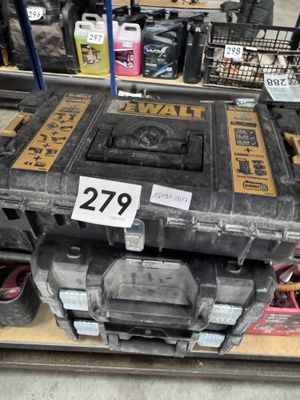 Un lot de boites vides - Photo 1