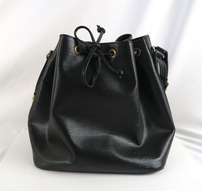 sac seau Louis Vuitton noir