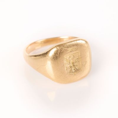 Chevalière en or (750‰), blason gravé. - Photo 1