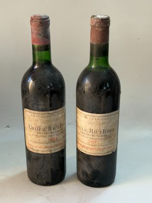 2 bouteilles Château HAUT BAILLY 1 bt de 1962 et 1 de 1969 C…