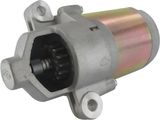 un gros plan d'un moteur métallique sur fond blanc