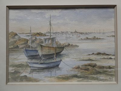 une peinture représentant un bateau posé sur l'eau