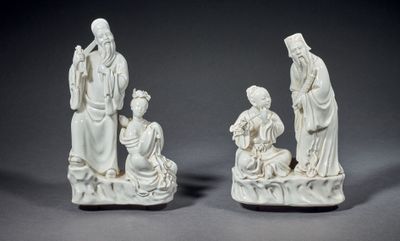 CHINE - XXe siècle Deux groupes en blanc de Chine, lettrés e…