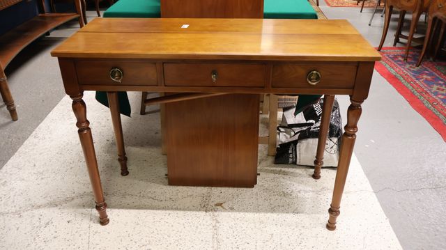 Table console à rallonge en bois fruitier. 3 rallonges. H 76 L 10...