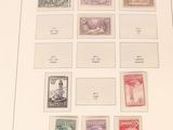 la photo d'un livre avec des timbres
