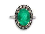 bague ovale en émeraude et diamant