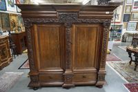 Magnifique armoire hollandaise ancienne à volutes – en palis…