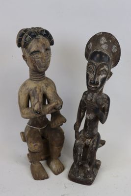 Lot de deux sculptures dont une maternité, et un guerrier Ba…