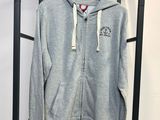 sweat à capuche gris zippé avec logo brodé sur le devant