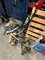 Sur désignation à 69100 VILLEURBANNE: Établi avec touret SOC… (photo 3)