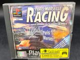une image représentant un boîtier de jeu vidéo sur lequel figure un jeu de course