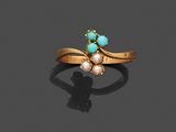 une bague en turquoise et perles, signée Van Cleef