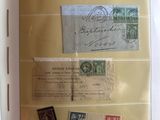 une photo d'une photo d'un livre avec des timbres