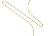 un collier en or avec une chaîne ornée d'un cœur