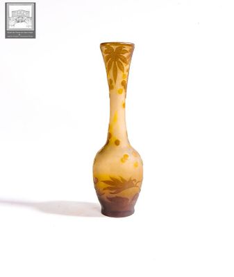 Établissement Gallé (1904-1936) Vase en verre multicouche gr…