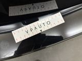 a sticker on the back of a car that says vauto