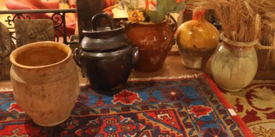 Ensemble de cinq terres cuites vernissées dont pots à graiss… - Photo 1