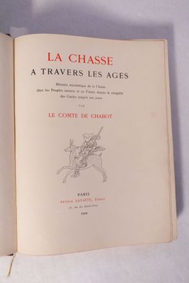 un livre sur lequel figure l'image d'un cheval