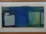 une image représentant un tableau d'un bâtiment bleu avec une porte verte