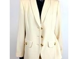 an image of a white suit on a mannequin mannequin mannequin mannequin mannequin mannequin mannequin mannequin