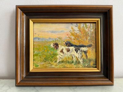 une peinture à l'huile représentant deux chiens dans un champ, avec des arbres en arrière-plan