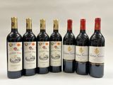 six bouteilles de vin rouge alignées