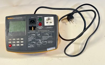 1 testeur d'appareils portables FLUKE 6200.