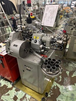 l'image d'une machine installée dans une pièce