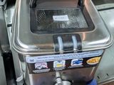 an image of a machine that is sitting on a table