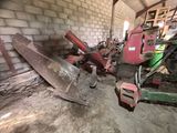 a lot of tools that are sitting in a room