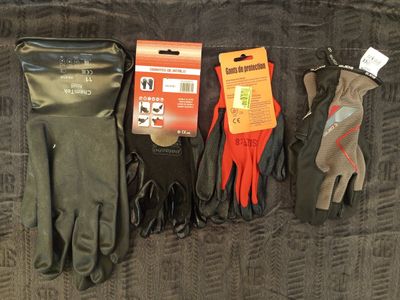 Lot de 100 paires de gants de protection de différentes tail… - Photo 1