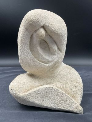Sculpture en pierre « Amour Maternel », pas de signature.