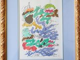 tableau dans un cadre doré, sur fond bleu, représentant un oiseau