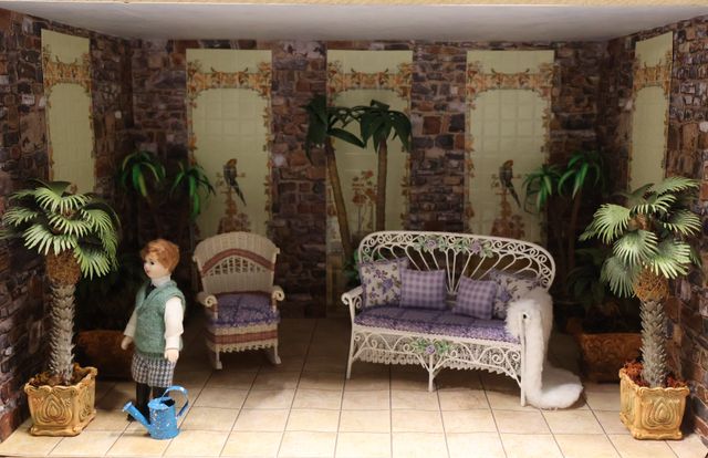 Diorama. Composition miniature, dans une vitrine en bois, vitre e...