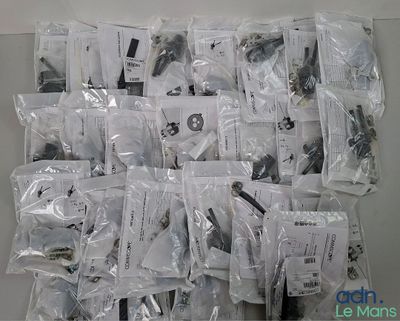 Lot à retirer à Décines-Charpieu (69150) du lundi au vendred…