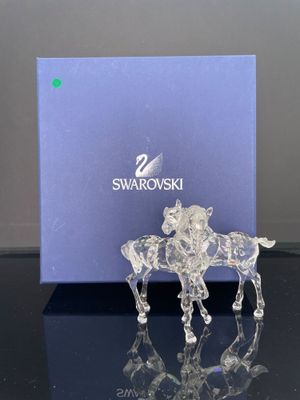 Figurine de cheval en cristal Swarovski avec son coffret