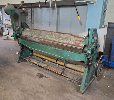 une image d'une machine dans une usine