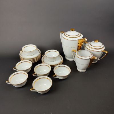 Partie de service à thé en porcelaine de Limoges à décor de … - Photo 1