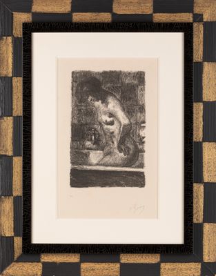 une image représentant un dessin en noir et blanc d'une femme dans une baignoire