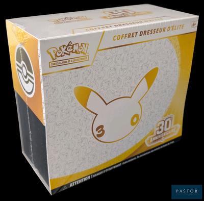 conception d'un emballage pour un jeu de cartes à collectionner Pokémon, avec un Pikachu sur le devant