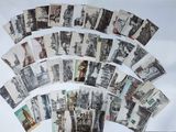 beaucoup de vieilles photos sur la table ensemble